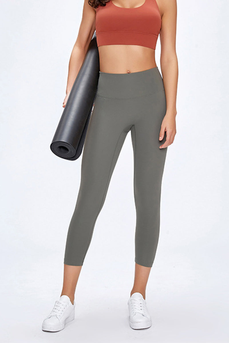 Slim Hip Cropped Leggings (Copy)